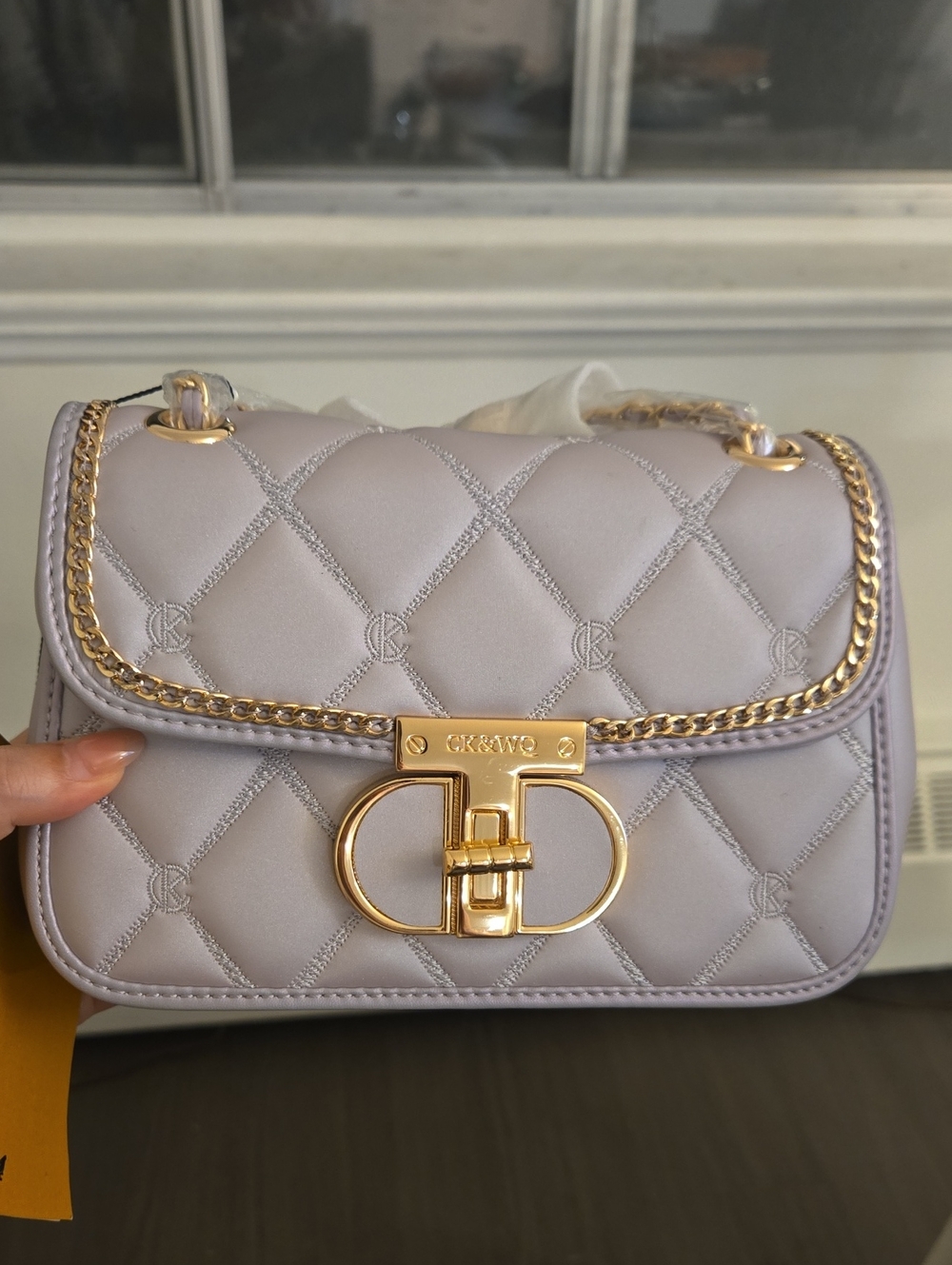 Quilted Chain Shoulder Bag in Light Lavender